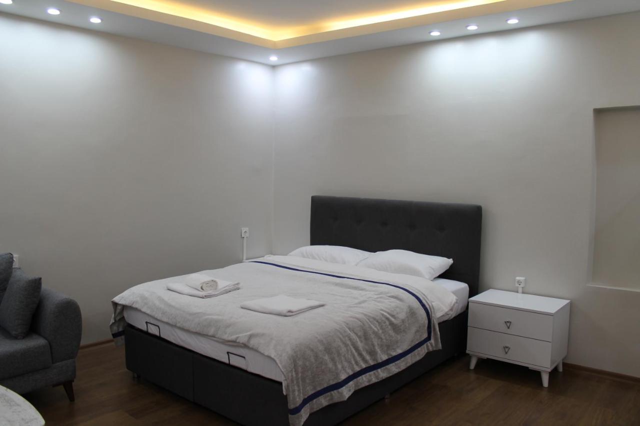 Ferienwohnung Beyoglu Asmalimescit'Te Mobilyali Balkonlu Daire Istanbul Exterior foto